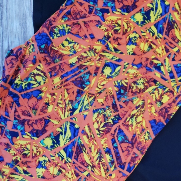 TC Leggings - Picture 2 of 2